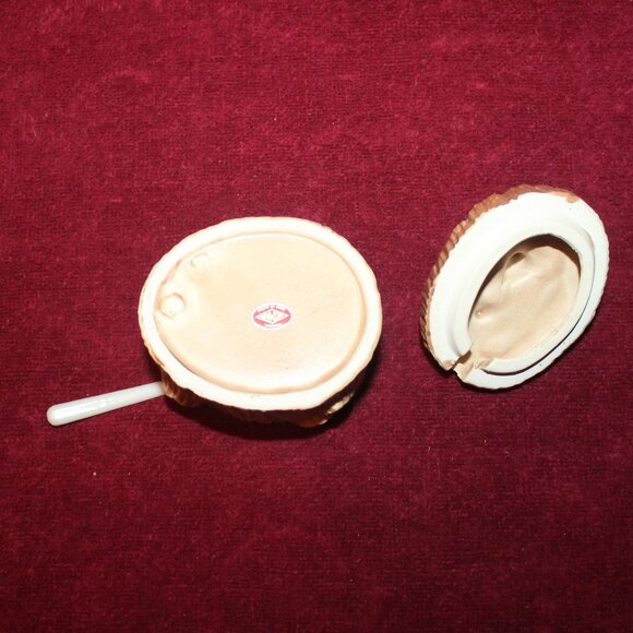 Vintage Ceramic Squirrel on Log, Jam Jar with Spoon - Picture 2 of 5